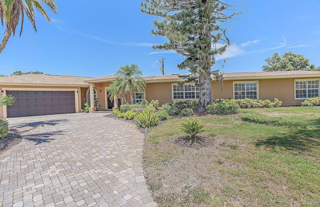 Paradise Palace 4 Bedroom Home by RedAwning - Foto 51