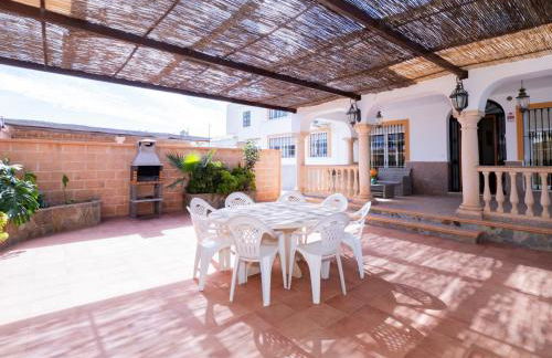 Cubo's Villa Paraiso - Photo 13