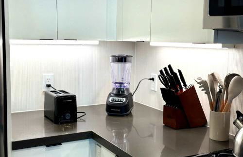 Bright Condo 10 Min from Disneyland With Pool & GYM - Foto 63