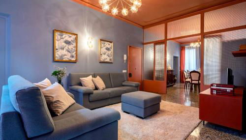 The Arsenal Large Apartment - Photo 3