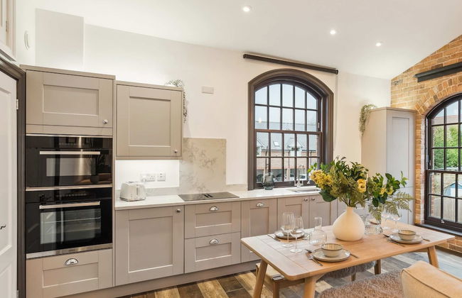 Chapel Loft - Brand New With Parking - Foto 1