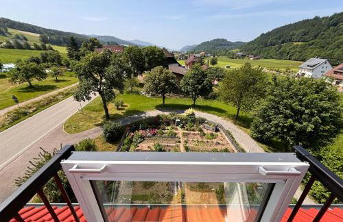 Style Loft mit Ausblick in Elzach - Foto 1