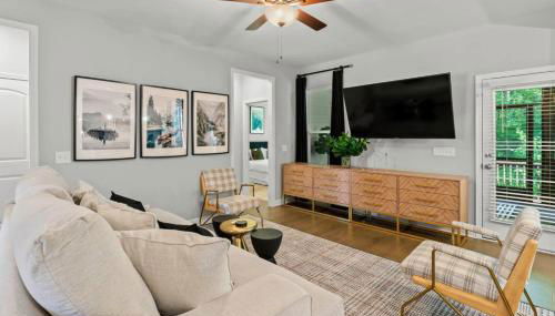 Cottage with 3 King Beds, 3 min to Marina, Fire Pit - Foto 4