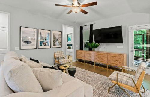 Cottage with 3 King Beds, 3 min to Marina, Fire Pit - Foto 4