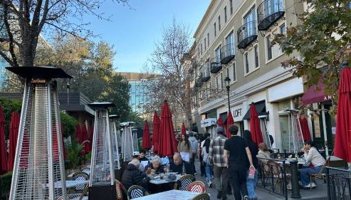 Santana Row Garden Retreat Private Executive Residence with Koi Pond and Waterfall Walk to Santana Row Valley Fair Dining and Shopping Private Entrance - Foto 4