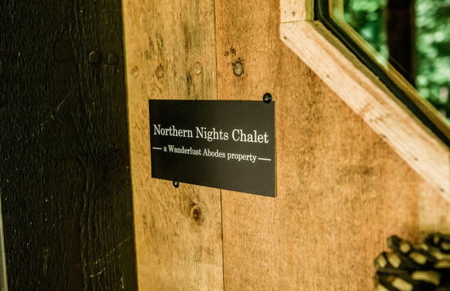 Northern Nights Chalet by Wanderlust Abodes - Foto 24