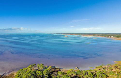 Woofs and Waves by Pristine Properties Vacation Rentals - Foto 29