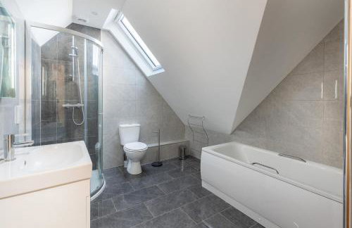 The Poppies - Photo 20