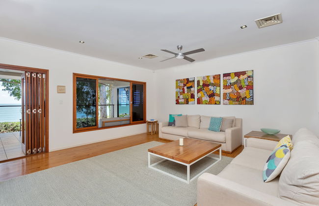 Seascape Luxury Beachfront Holiday House - Foto 10