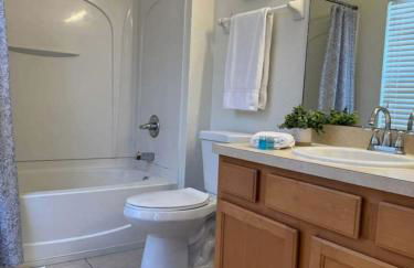 2335 Amazing 5BD Family Townhome Close to Disney - Foto 9