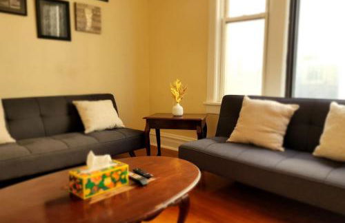 Cozy 1 Bed by the Lake park - Foto 1