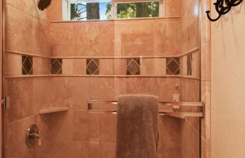 Lux Leisure Game Room & More! - Foto 31