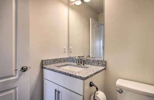 5 Mi to Beach and Pool Access Bishops Landing Home - Foto 17