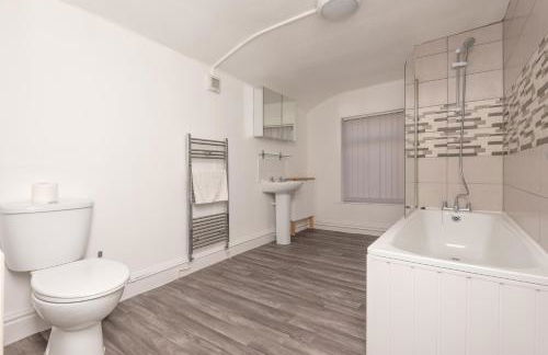 Modern 3 bed, sleeps 8 - Foto 13