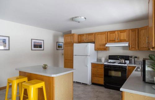 Smuggler's Notch Mountain House with hot tub & river - Foto 16