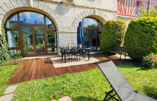 Appartement lumineux et cosy avec jardin vue sur chateau près Port en Bessin, Bayeux et Omaha Beach - Foto 1