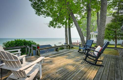 Vibrant Waterfront Vacation Rental on Lake Huron! - Foto 24