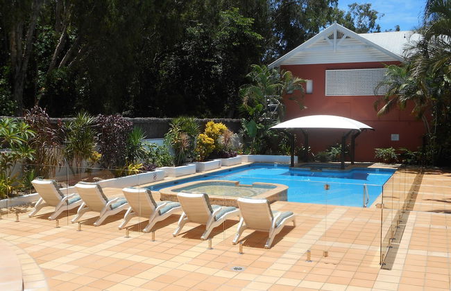 BeachView Apartments at Villa Paradiso - Photo 35