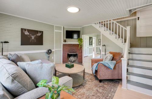 Pond Views Spacious Family Home in Presque Isle! - Foto 5