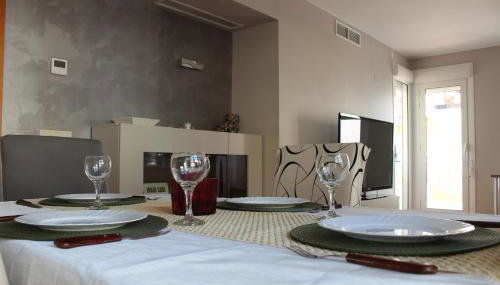 Apto en Cullera con terraza, piscina, parking y wifi gratis - Photo 2