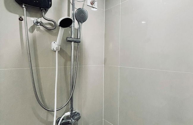 A Smooth & Cozy City Loft - Photo 17