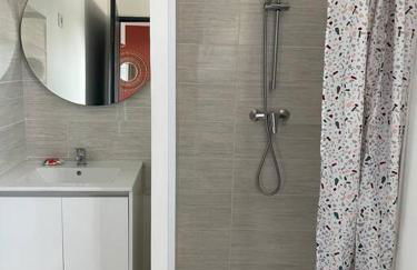 Les Chalets du Mancel : Studio June - 24H du Mans - Bouleries Jump - - Foto 6