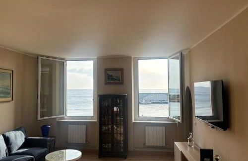 Una finestra sul mare 1 - A window on the sea 1 - Nervi - Genoa - Foto 2