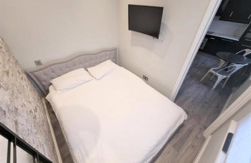 Your apartment for holiday only 5 minutes to tube. - Foto 2