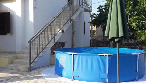 This Pleasant Holiday Home is an Ideal Starting Point to Explore Dalmatia - Foto 5