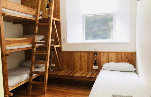 Afan Forest BunkHouse-Fantastic 6 Rooms -Sleeps 23 - Foto 26