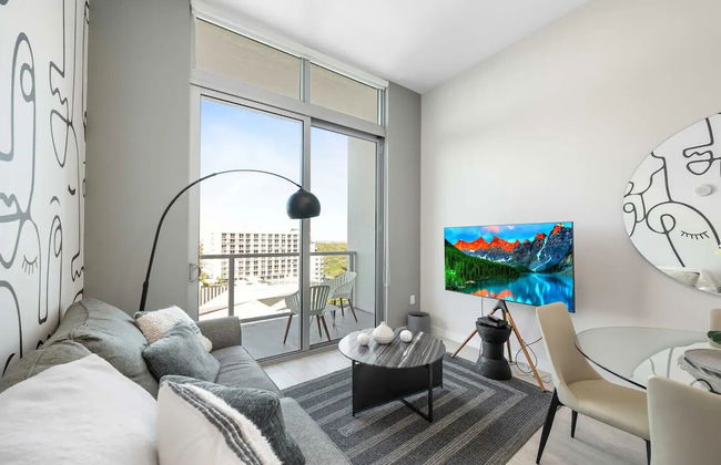 Modern Condo in Design District - Photo 43