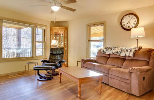 Peaceful Mars Hill Home with Porch and Mountain Views - Foto 6