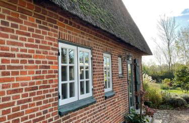 Thatched Brick House Near The River Schlei - Photo 12