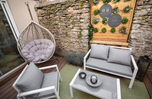 Bumblebee checkout 2pm Frome Longleat Aqua Sana Bath 5 people PRIVACY - Foto 68