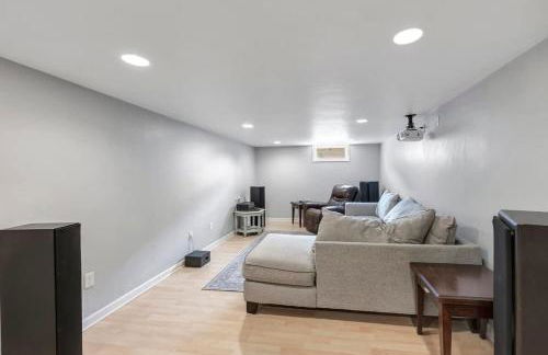 Charming 4-Bedroom Home Short Walk to Lambeau - Foto 35