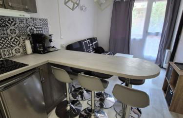 Résidence les Mélèzets 2 au pieds des pistes et des commerces - Photo 3