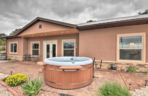 Stunning Home with Fire Pit, 11 Mi to Mt Yale! - Foto 1