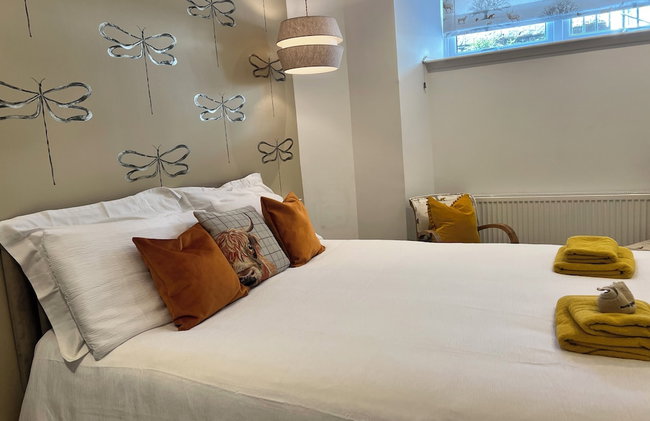 Crieff Armoury Luxury Self Catering Apartment - Foto 9