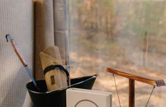 Heartleaf | Modern Lux Mirror Home | HotTub - Foto 14