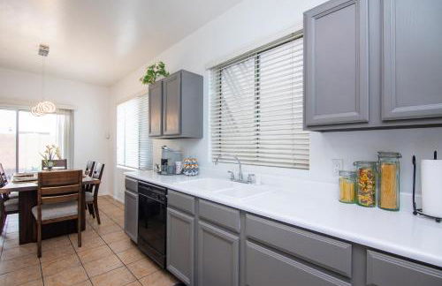 Stylish Home Phoenix - Low Rates NOW! - Foto 28