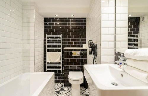 Central, Bright 2 Bed Flat - Pool & Sauna - Foto 13