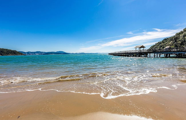 Paraíso em Balneário Camboriú - Praia do Estaleiro by ReservaStar - Photo 19