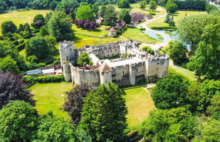 Lady Lily Spring Unique River Boat with Castle views - Foto 3