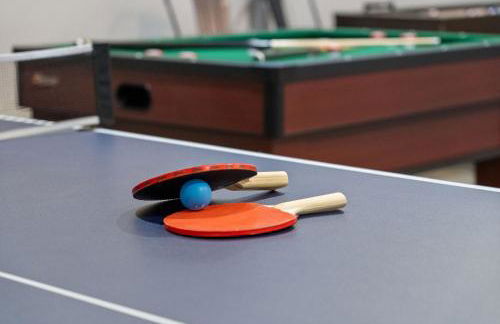 Bluebird Sanctuary w Stunning Sunset Views Sleeps 28 - Foto 25