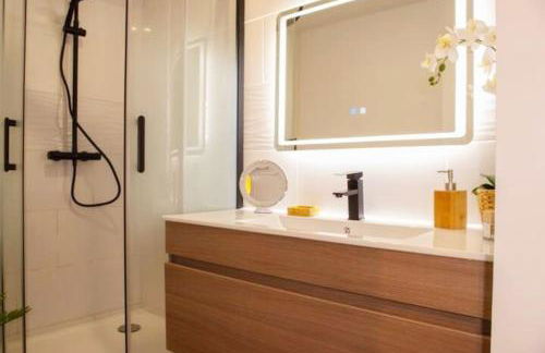 Cosy - Centre ville - Parking - Foto 6