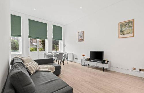 Kensington Prime Apartments - Photo 2