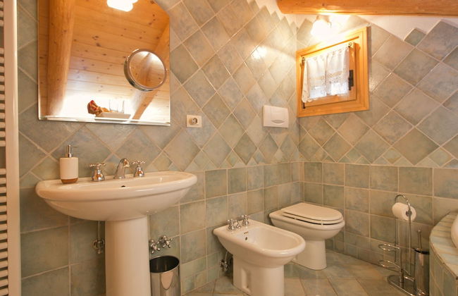 Typical Cottage in Bellamonte Italy With Bubble Bath - Foto 36