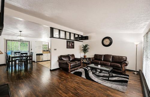 Serene Family Home Sleeps 16! - Foto 20