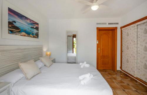 Villa La Font with pool and bbq - Foto 41