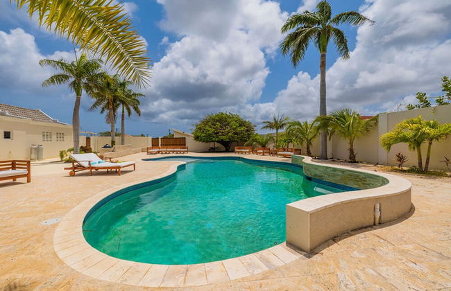 Charming Cunucu Home Pvt Pool Outdoor Kitchen - Foto 42